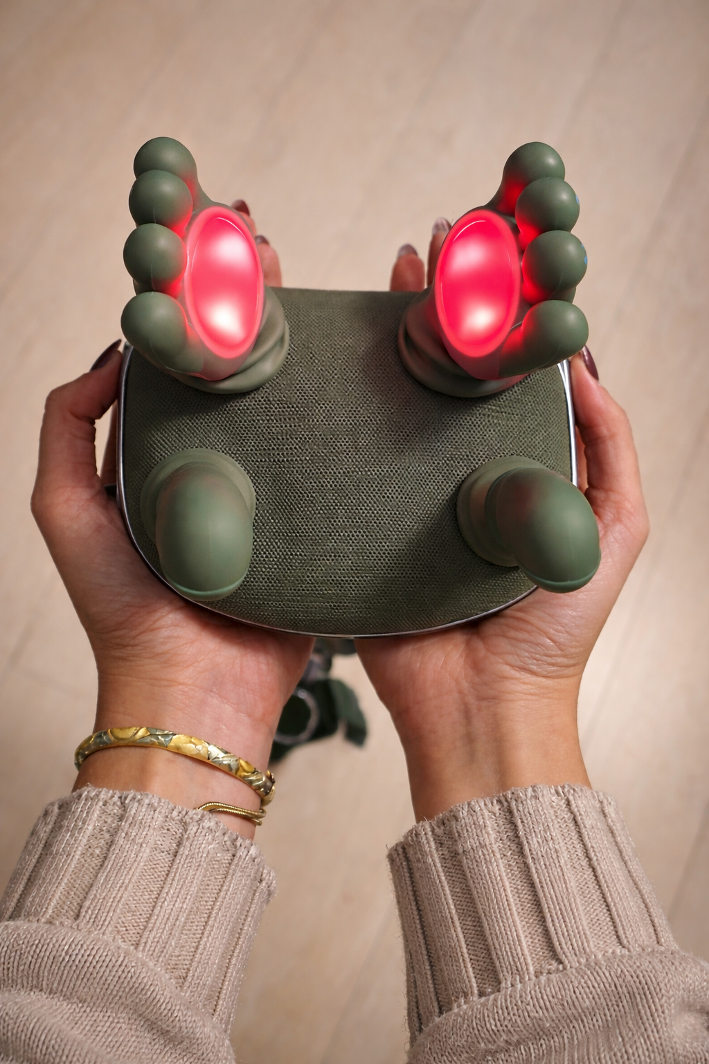KnottyBuddy™ Hands Free Massager