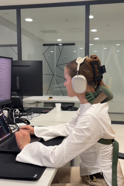 KnottyBuddy™ Hands Free Massager